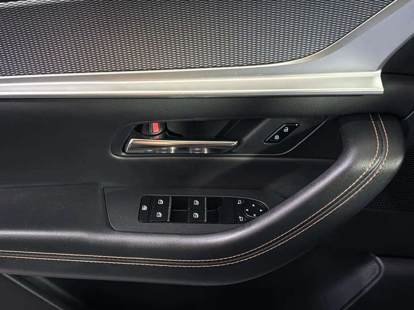 2025 MAZDA CX-9 - $29,000