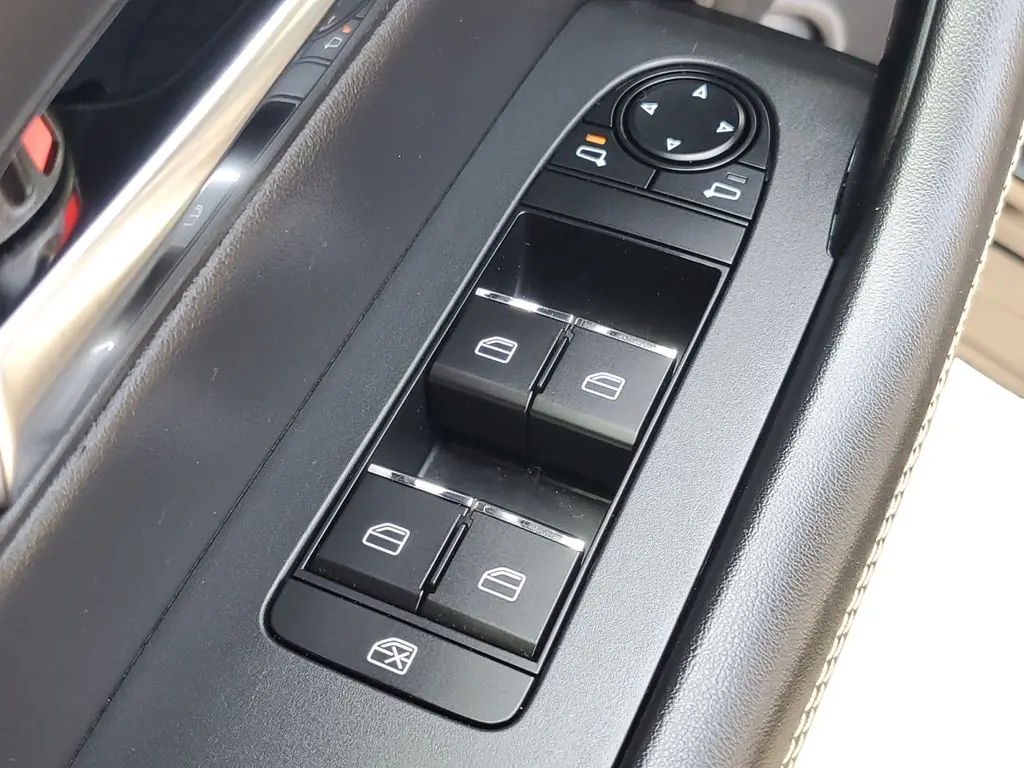 2025 MAZDA CX-9 - $28,984