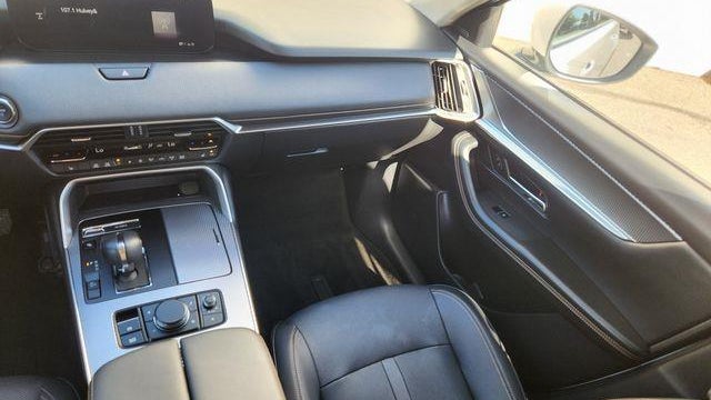 2024 Mazda CX-90 Plug-in Hybrid Premium
