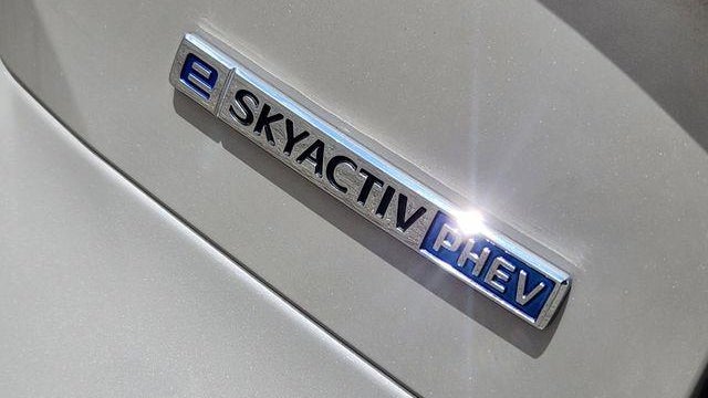 2025 Mazda CX-90 Plug-in Hybrid Premium Plus