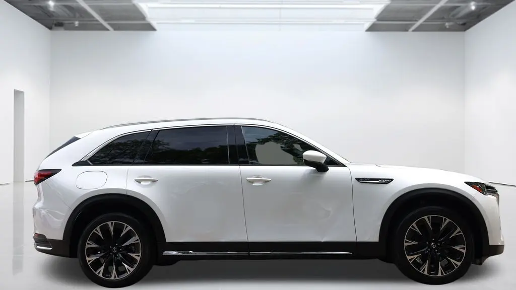 2024 Mazda CX-90 Plug-in Hybrid Premium Plus