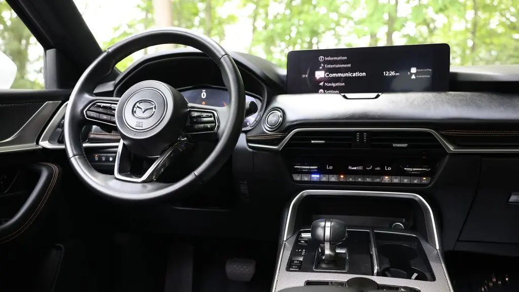 2024 Mazda CX-90 Plug-in Hybrid Premium Plus