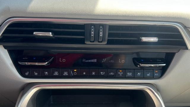 2024 Mazda CX-90 Plug-in Hybrid Premium Plus