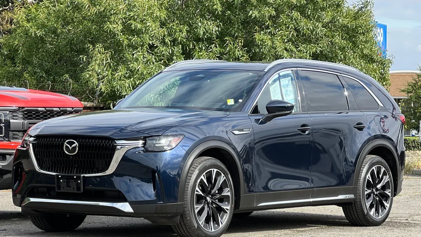 2025 Mazda CX-90 Plug-in Hybrid Premium Plus