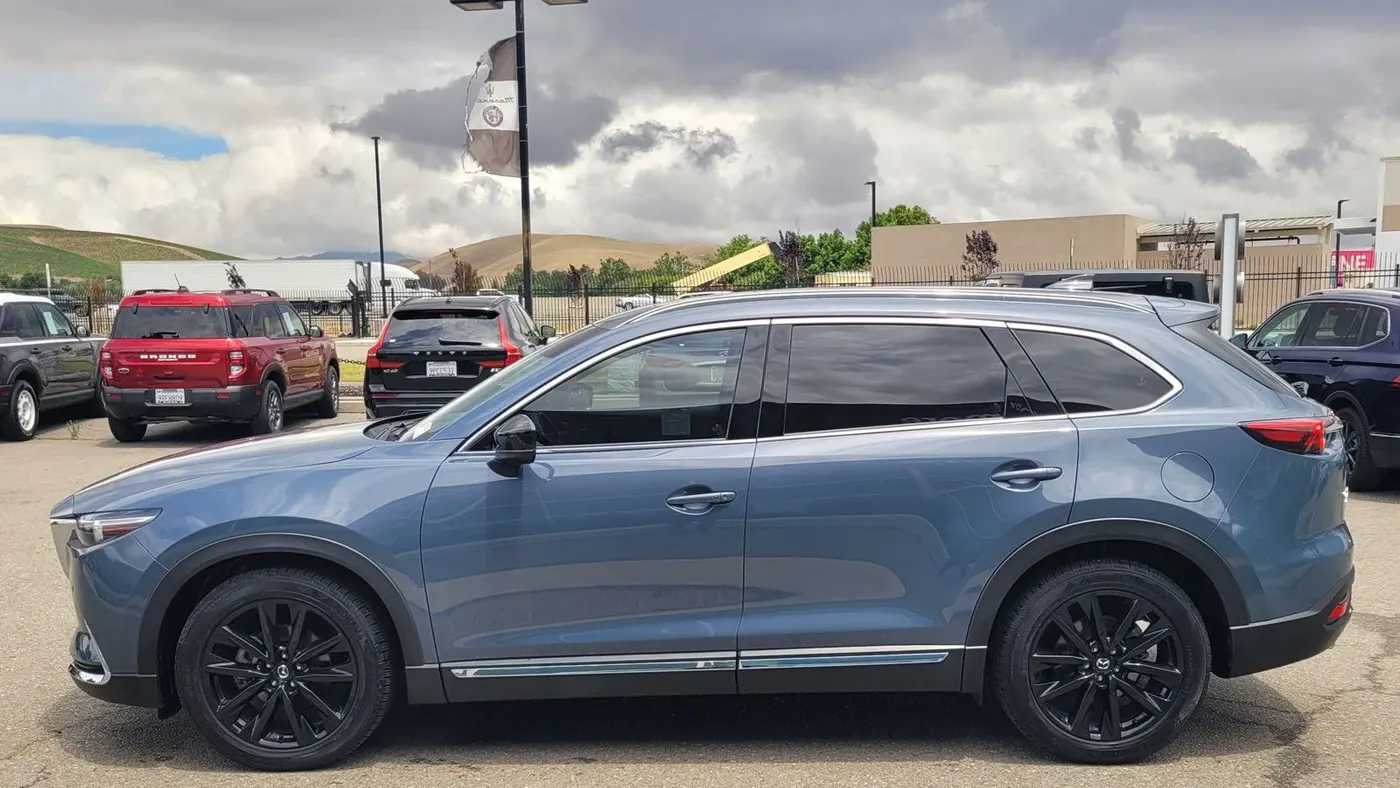 2023 Mazda CX-9 Carbon Edition