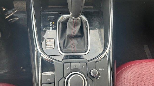 2022 Mazda CX-9 Carbon Edition