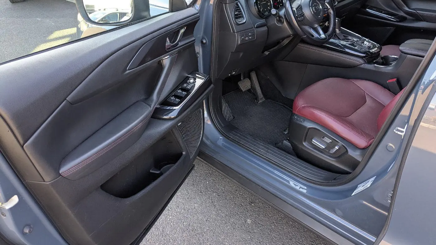 2023 Mazda CX-9 Carbon Edition