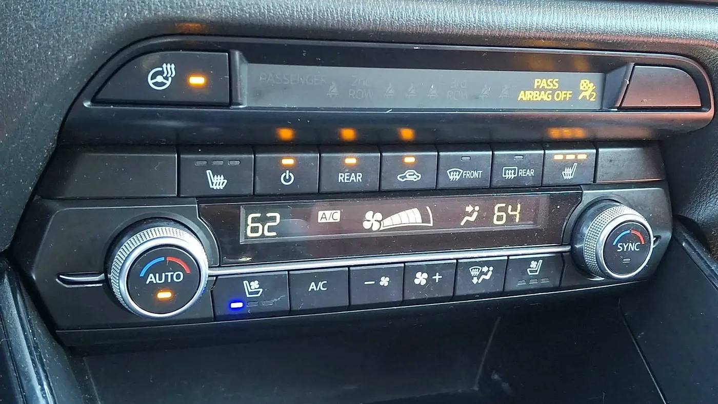2023 Mazda CX-9 Carbon Edition