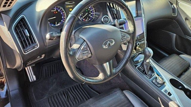 2015 INFINITI Q50 Hybrid Premium