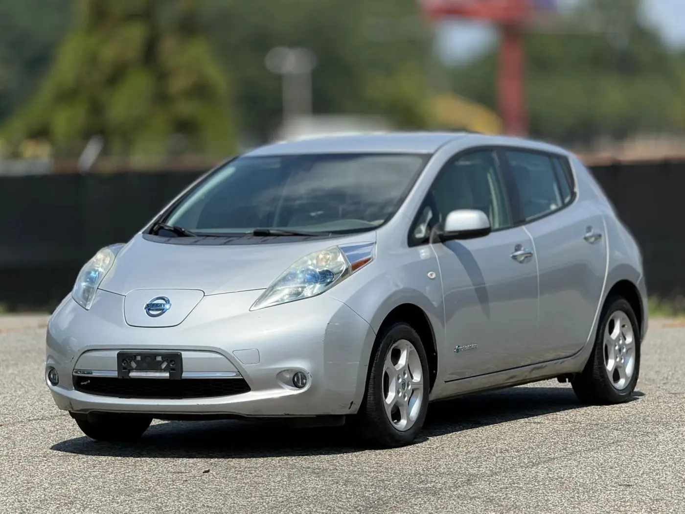 2012 Nissan LEAF - $3,950
