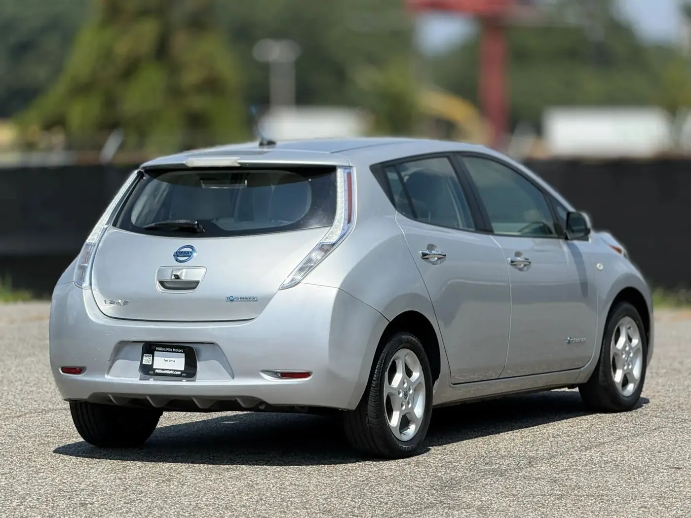 2012 Nissan LEAF - $3,950