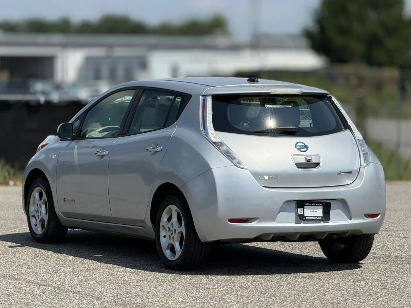 2012 Nissan LEAF - $3,950
