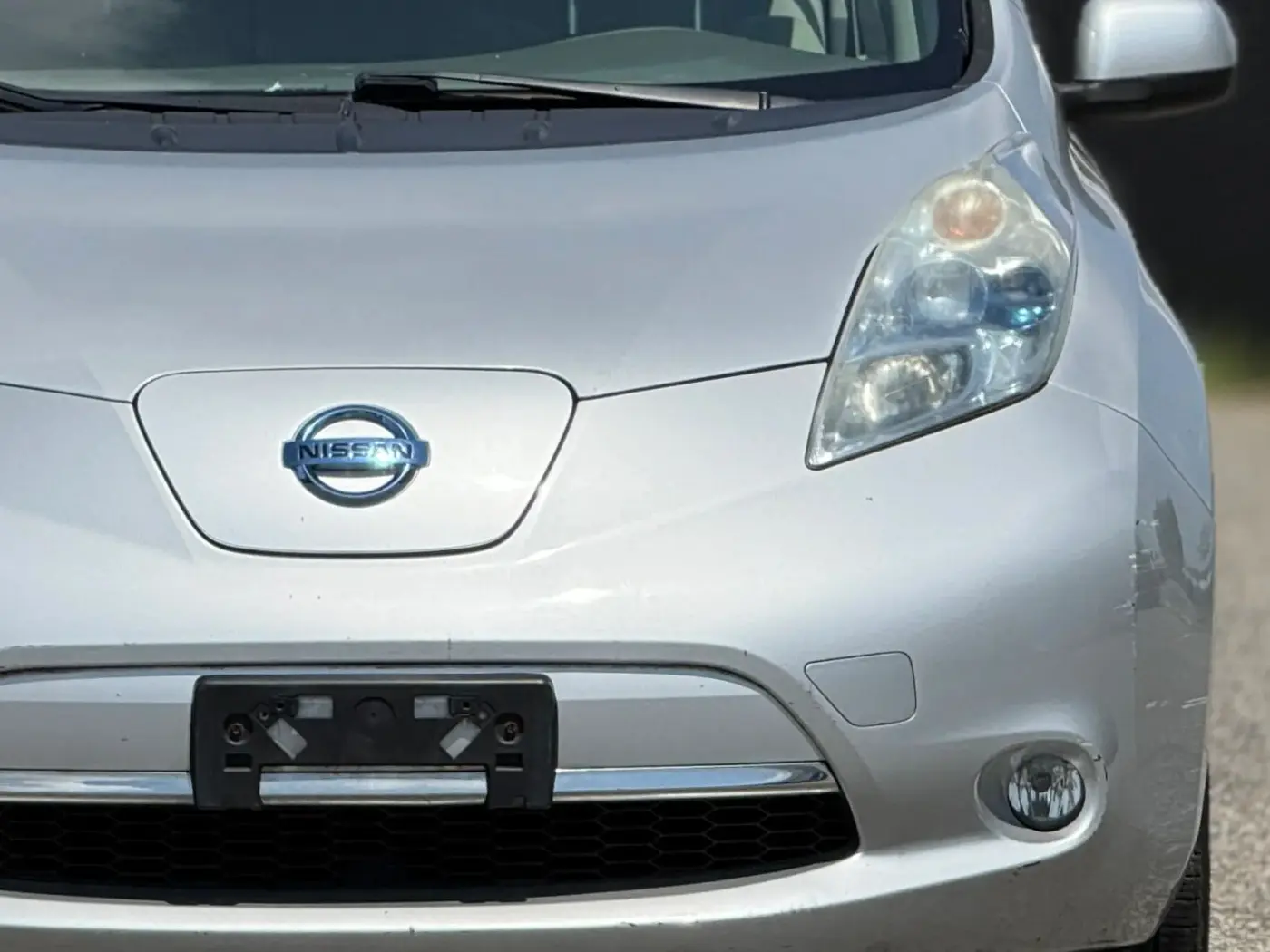 2012 Nissan LEAF - $3,950