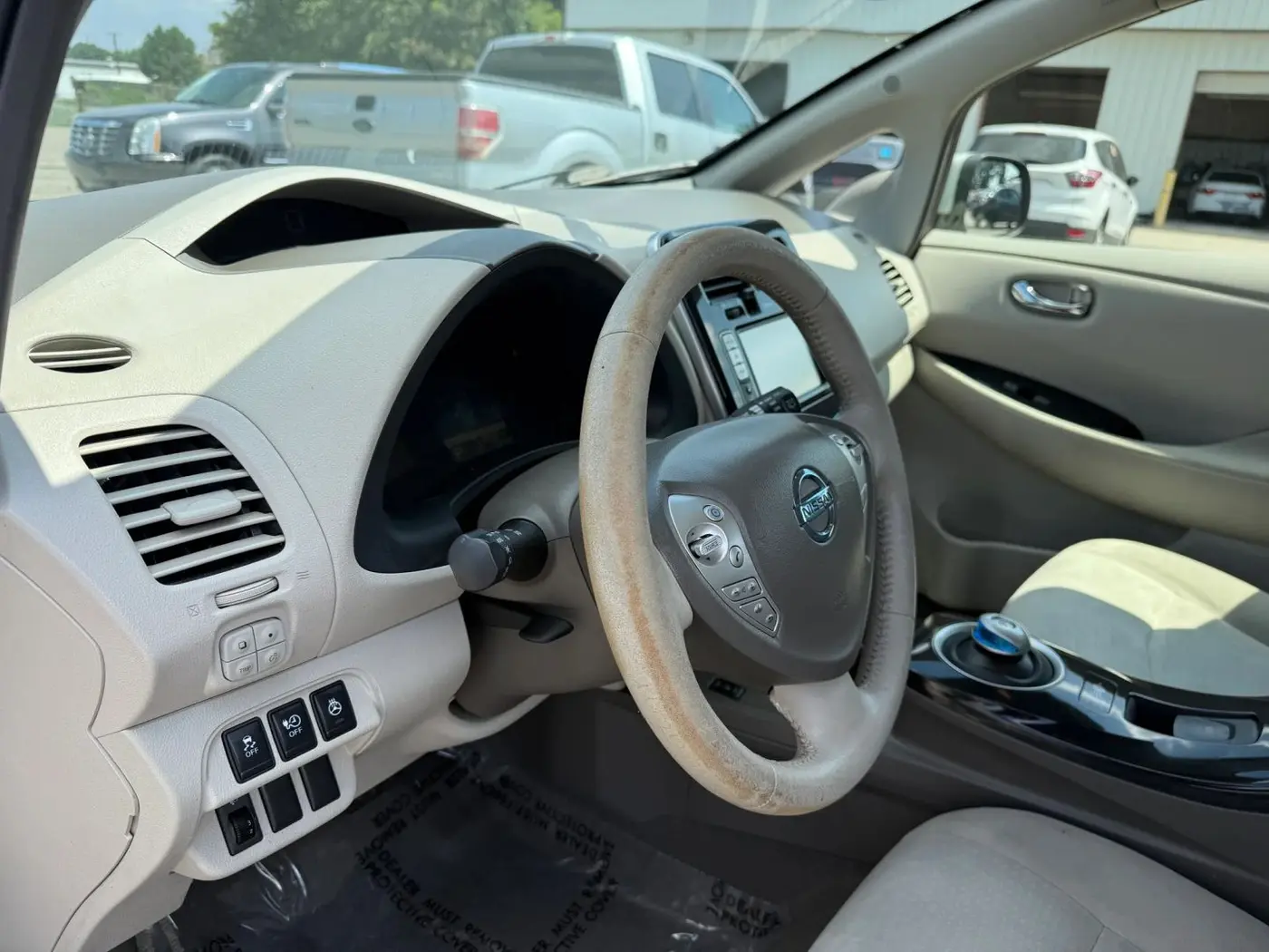 2012 Nissan LEAF - $3,950