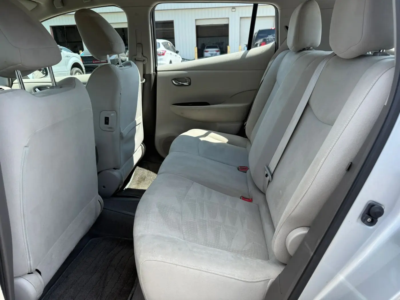 2012 Nissan LEAF - $3,950