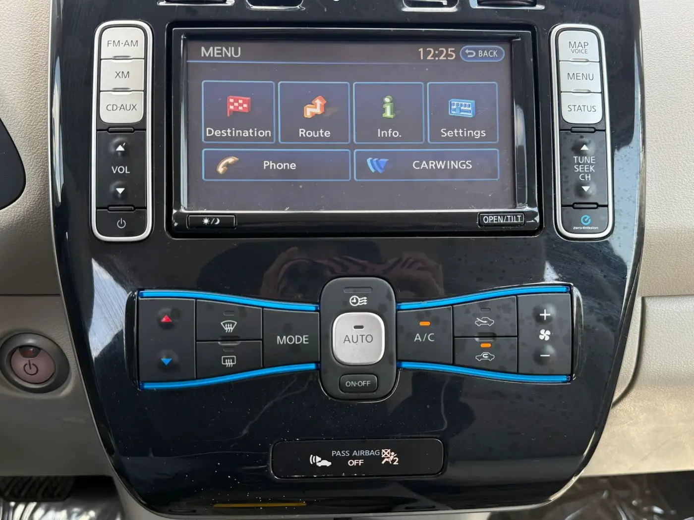 2012 Nissan LEAF - $3,950