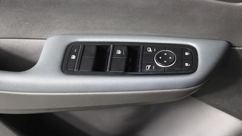 2026 Nissan LEAF SV+