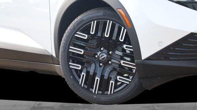 2026 Nissan LEAF Platinum+
