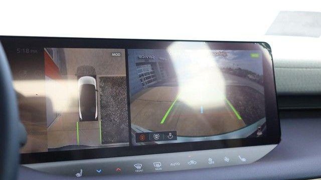 2026 Nissan LEAF Platinum+