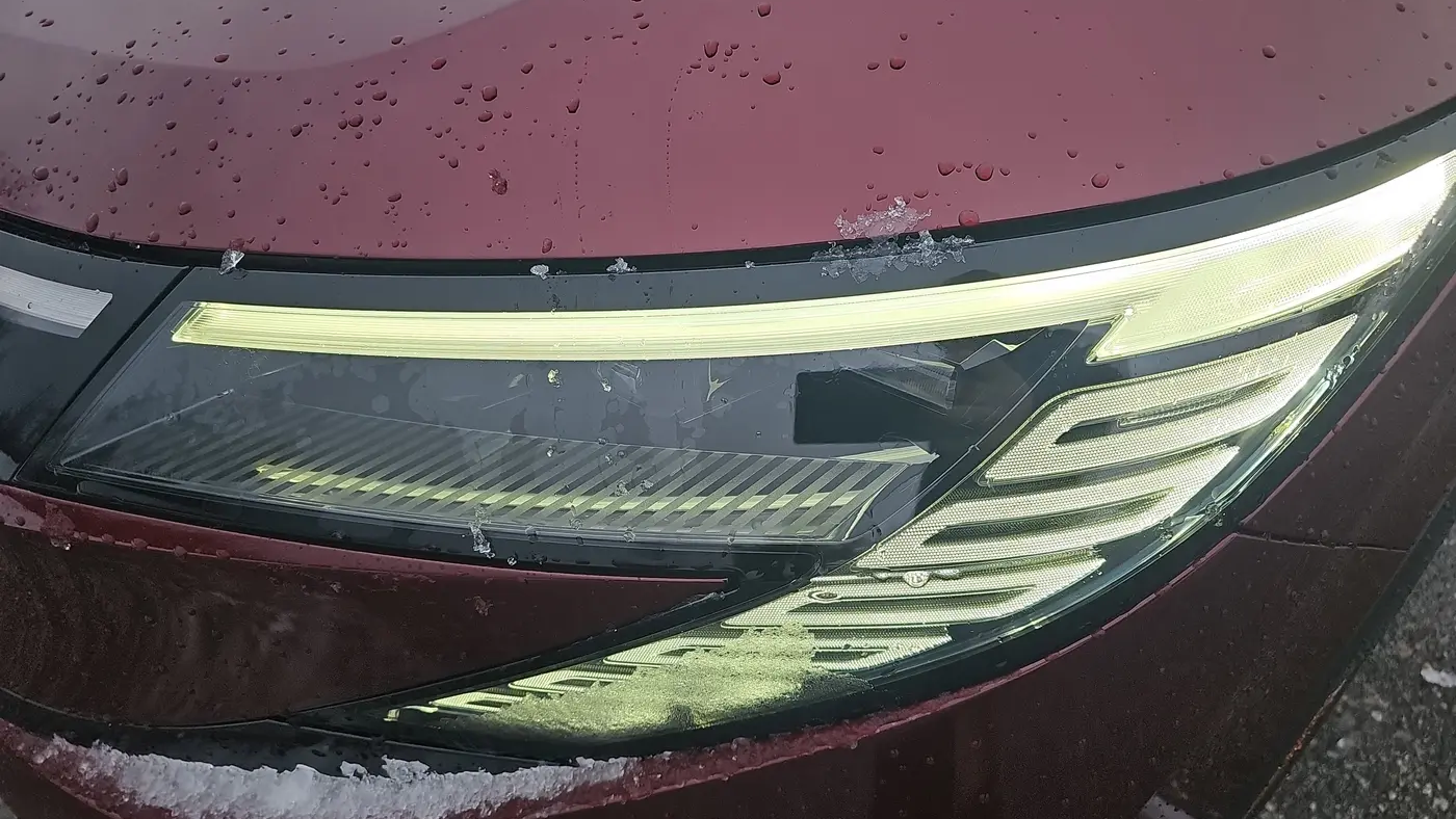 2026 Nissan LEAF Platinum+