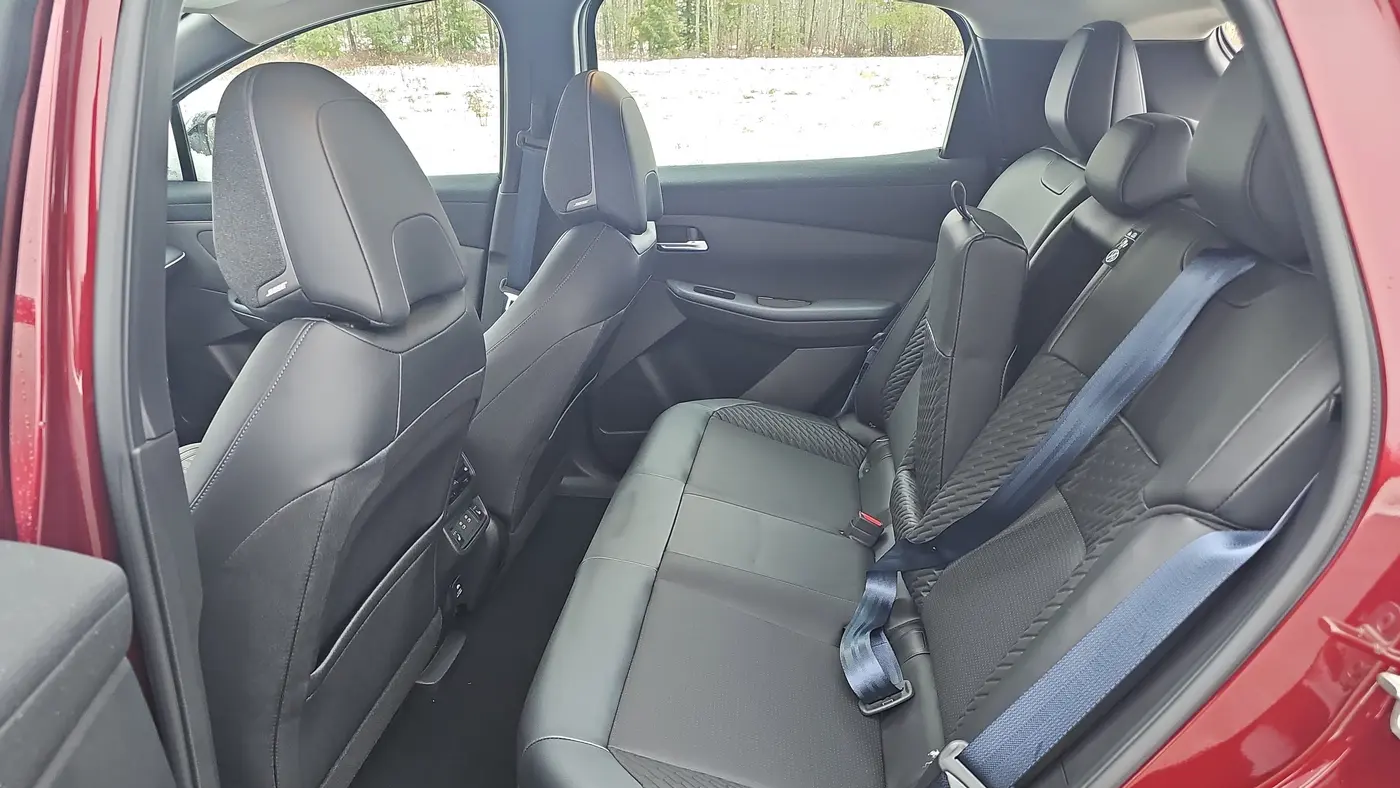2026 Nissan LEAF Platinum+