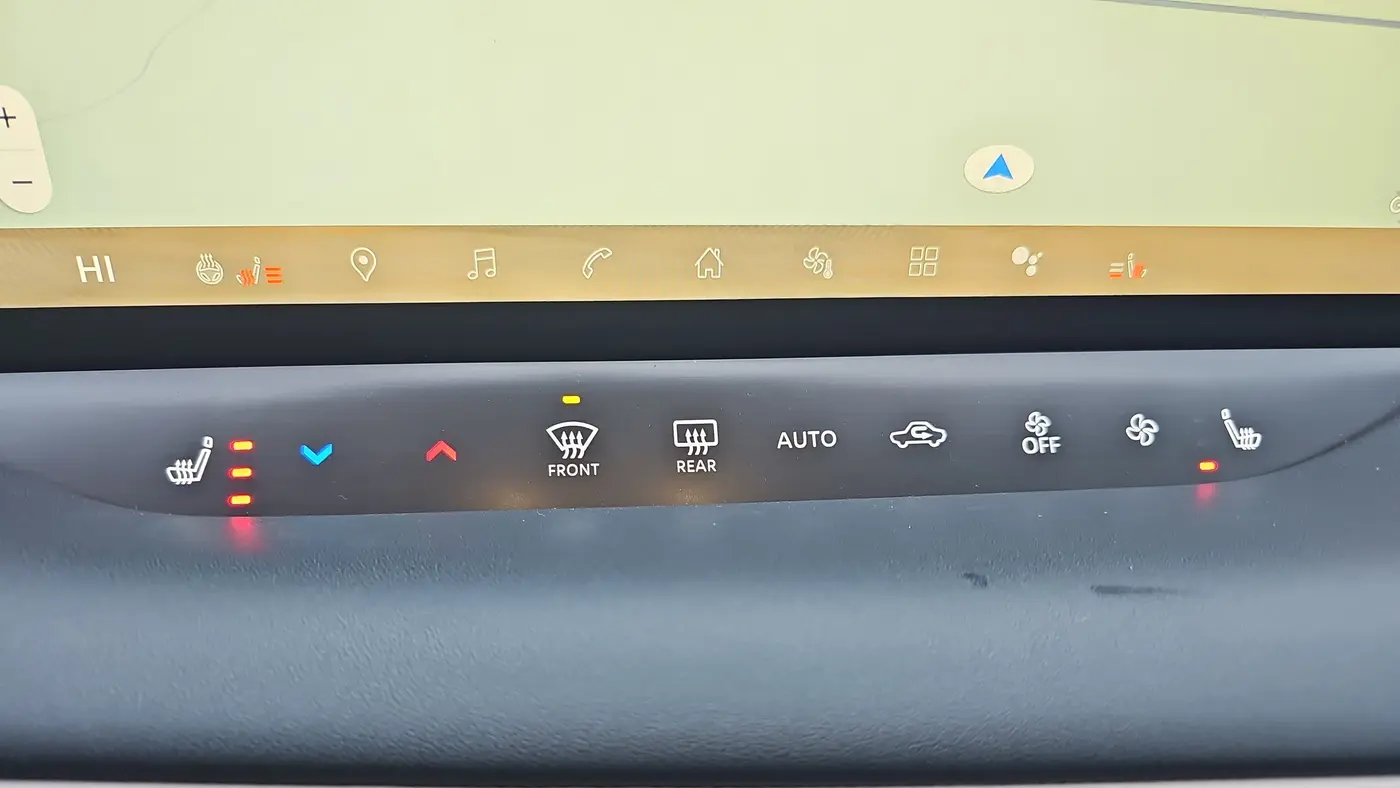 2026 Nissan LEAF Platinum+