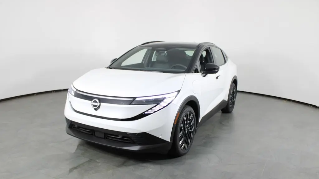 2026 Nissan LEAF Platinum+