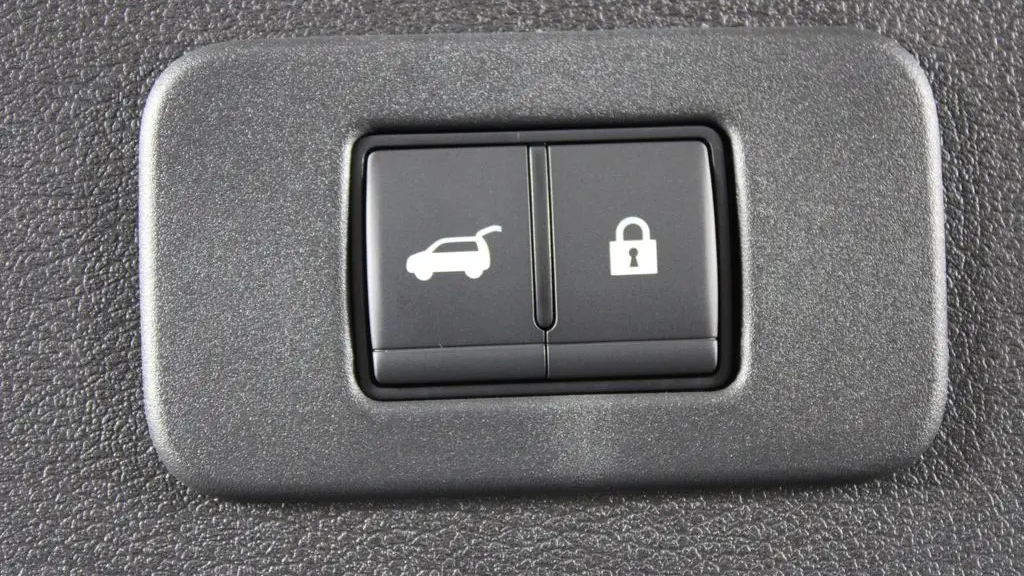 2026 Nissan LEAF Platinum+
