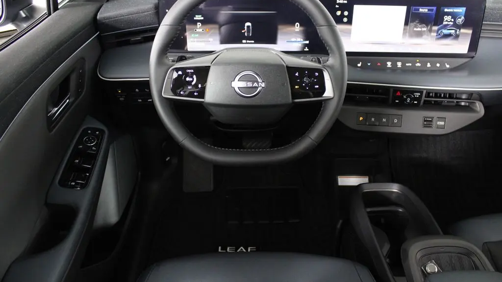 2026 Nissan LEAF Platinum+