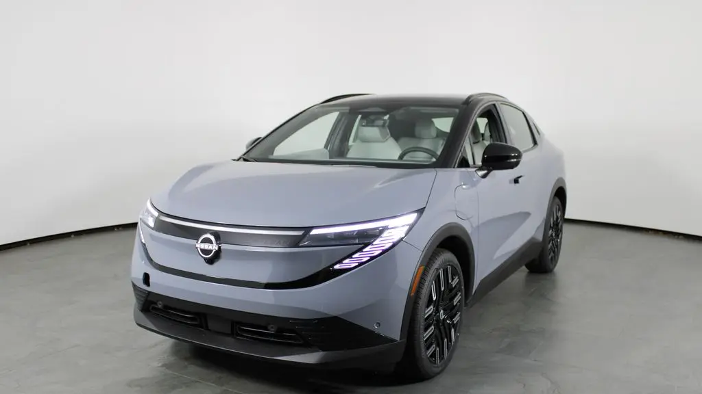 2026 Nissan LEAF Platinum+