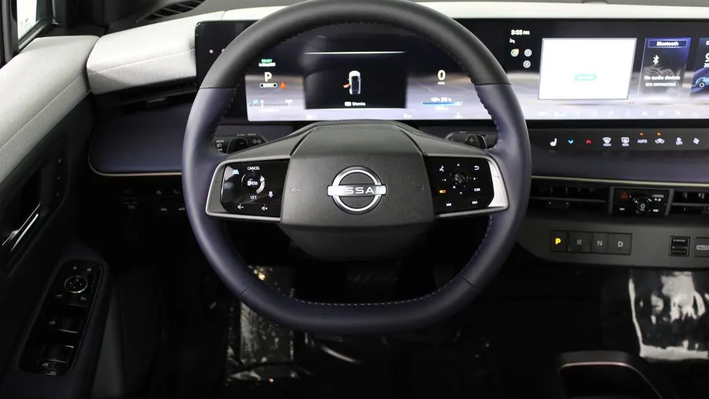 2026 Nissan LEAF Platinum+