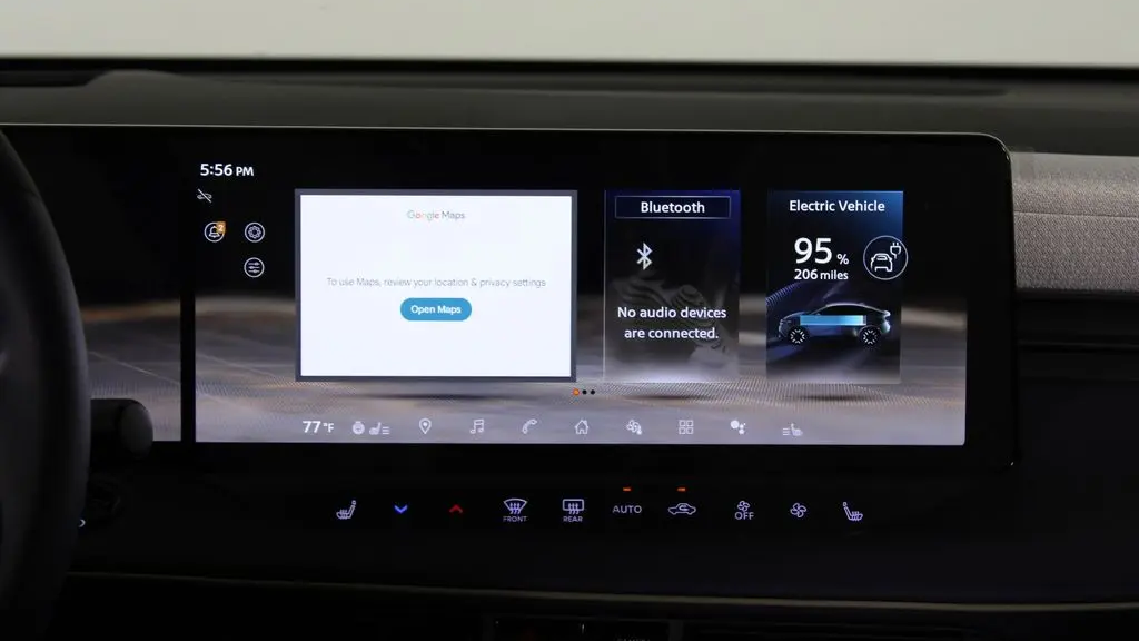 2026 Nissan LEAF Platinum+