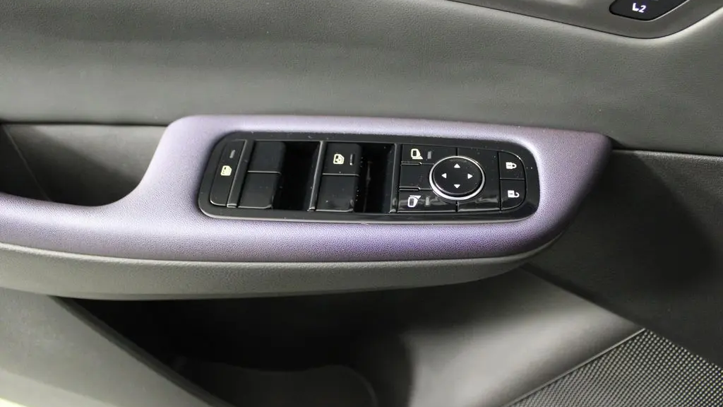 2026 Nissan LEAF Platinum+