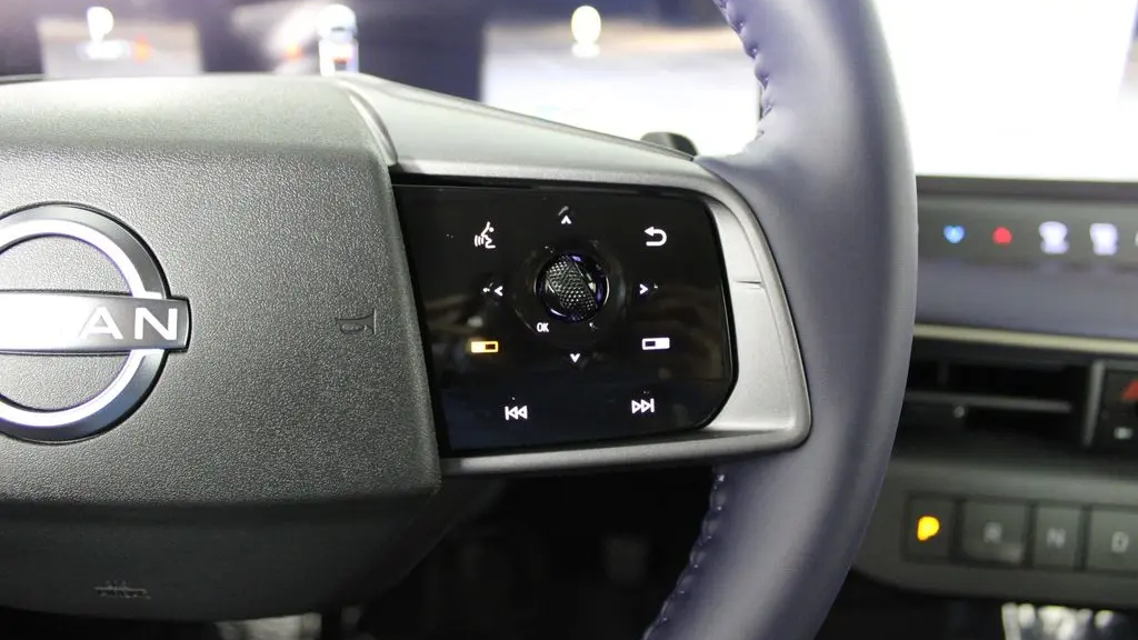 2026 Nissan LEAF Platinum+