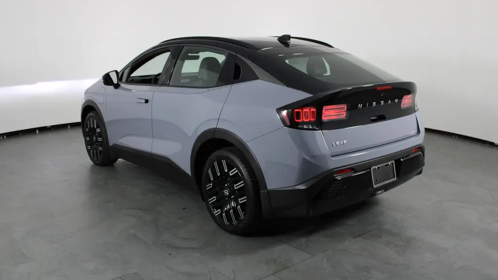 2026 Nissan LEAF Platinum+