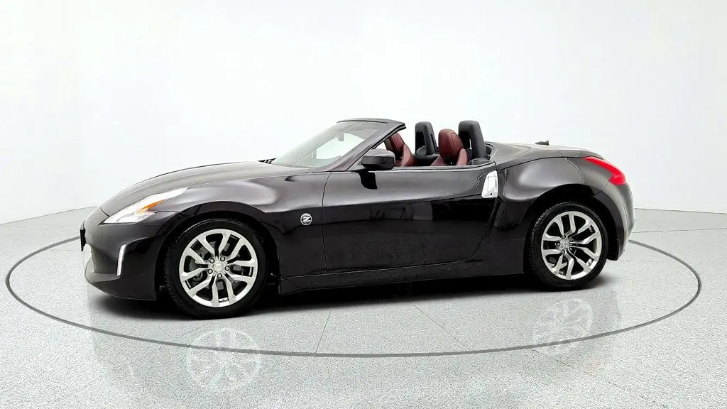 2014 Nissan 370Z - $18,295