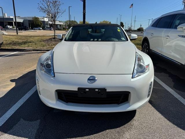 2014 Nissan 370Z - $23,495