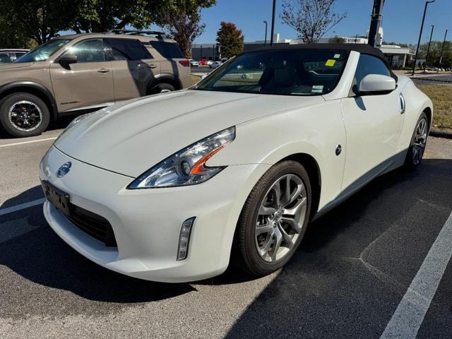2014 Nissan 370Z - $23,495