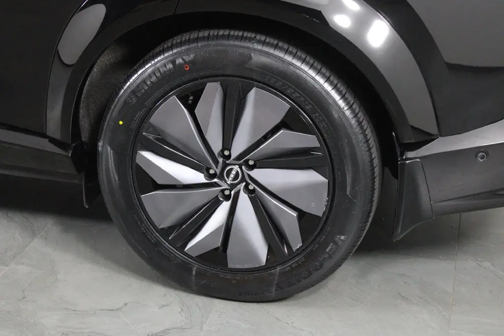 2023 Nissan Ariya Hatchback - $22,187