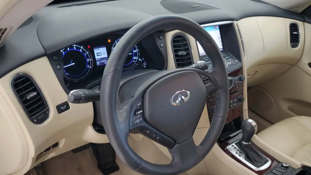 2017 INFINITI QX50 Base