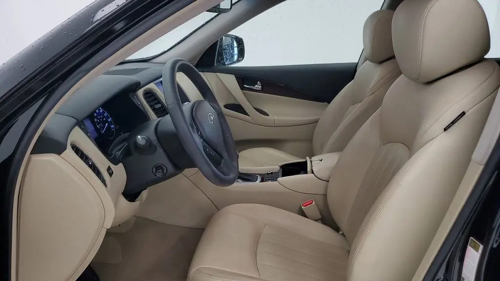 2017 INFINITI QX50 Base