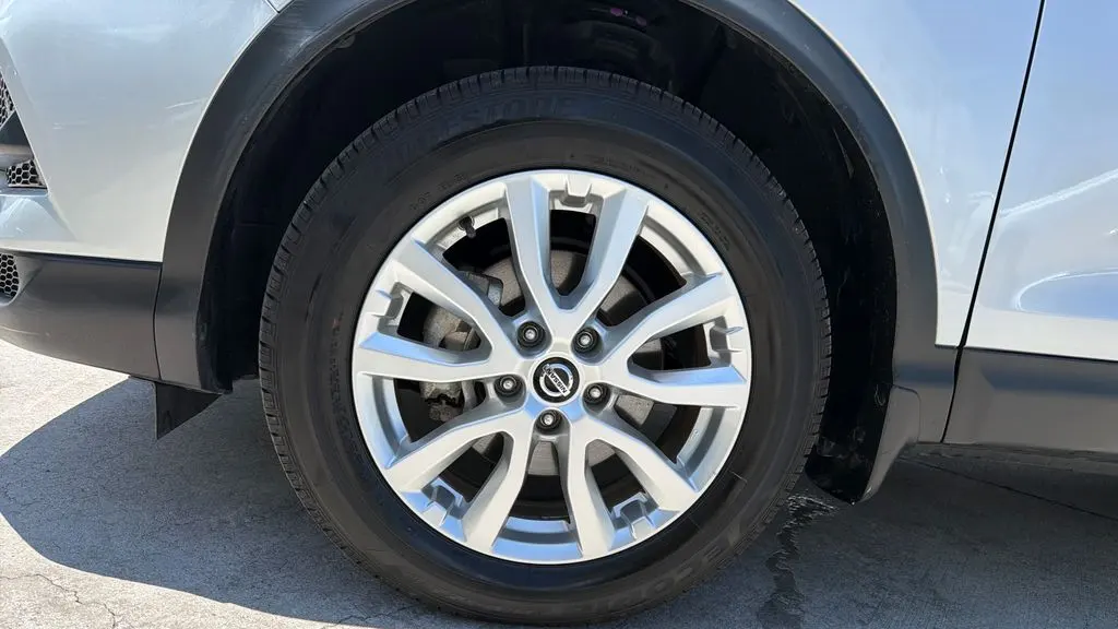 2022 Nissan Rogue Sport S