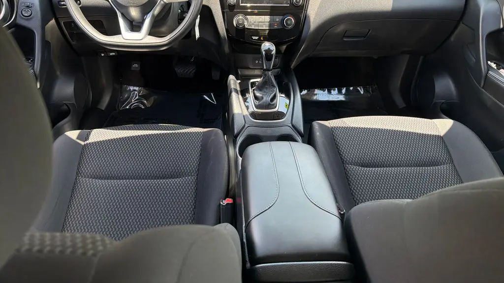 2022 Nissan Rogue Sport S