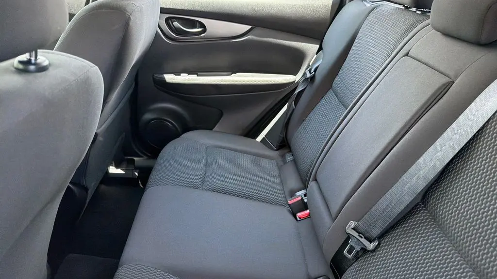 2022 Nissan Rogue Sport S