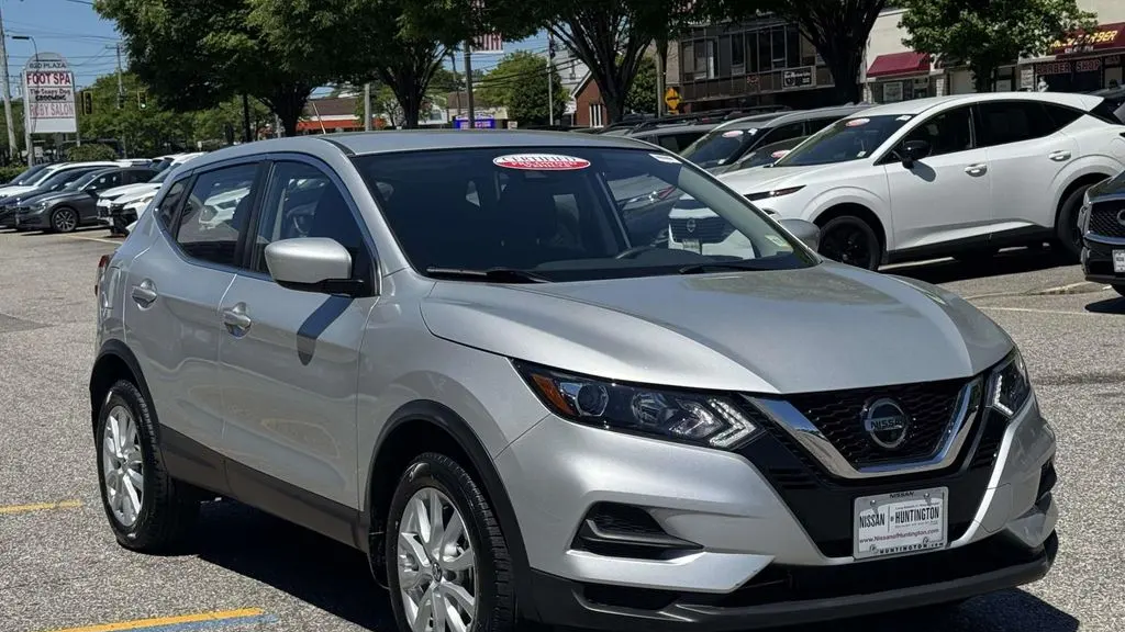 2022 Nissan Rogue Sport S