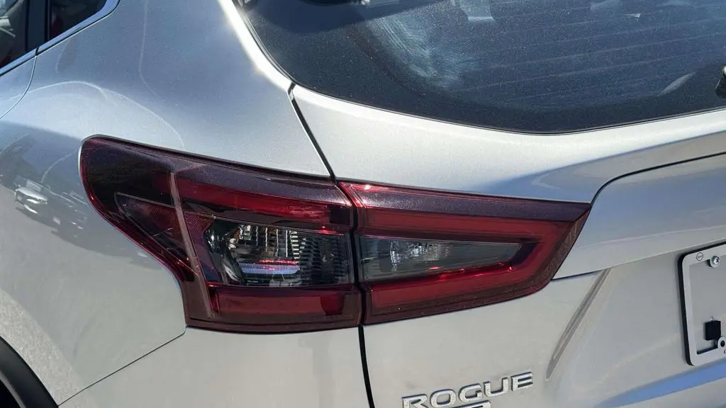 2022 Nissan Rogue Sport S
