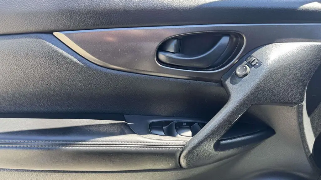 2022 Nissan Rogue Sport S