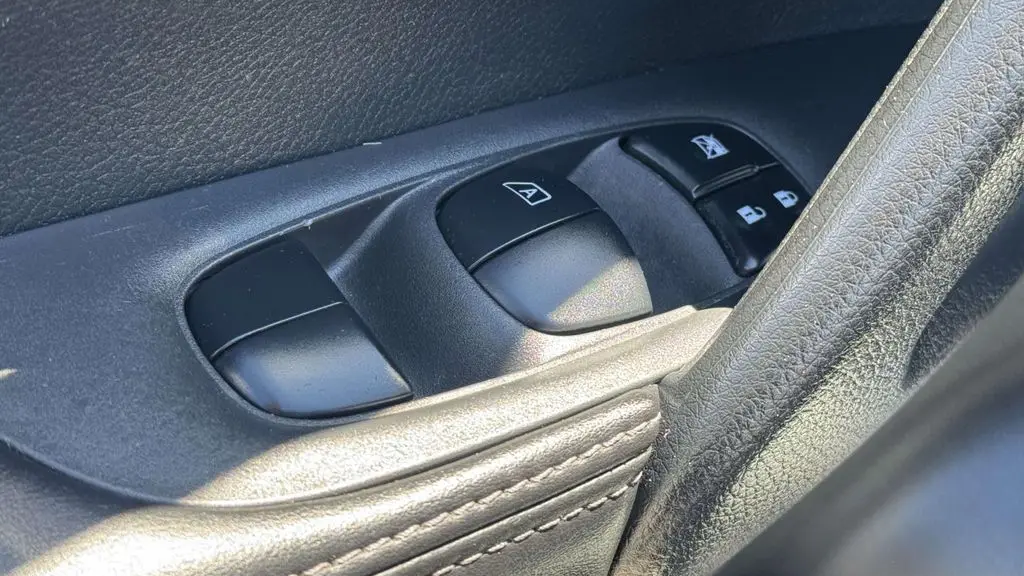 2022 Nissan Rogue Sport S