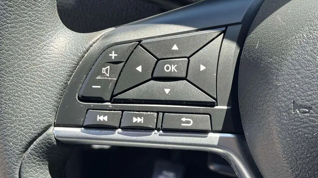 2022 Nissan Rogue Sport S