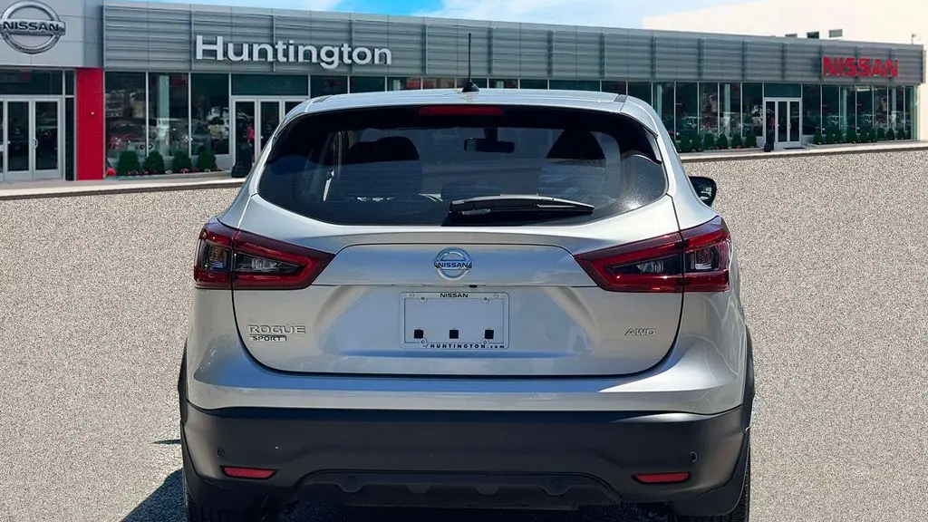 2022 Nissan Rogue Sport S